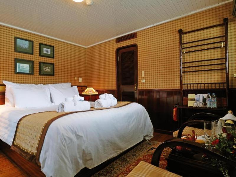 Emeraude Classic Cruises Χα Λονγκ Δωμάτιο φωτογραφία